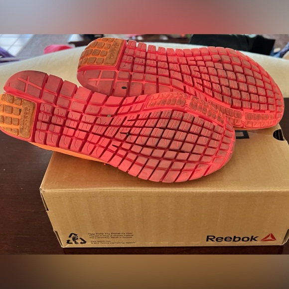REEBOK Z GODDESS Size 8.5 Women’s Running Shoes PUNCHPINK/FLUORANGE - Picture 6 of 7